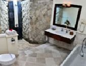 Deluxe Bathroom